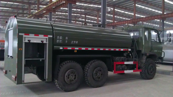 越野消防灑水車(chē)